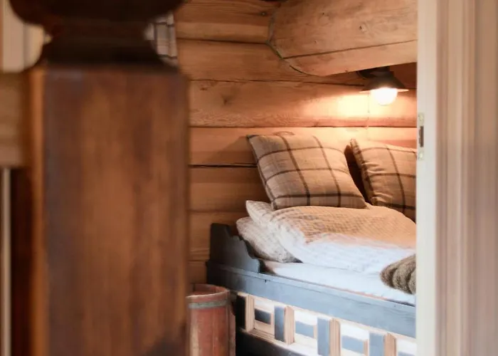 Nydelig Hyttetun Pa Torpoasen Torpo